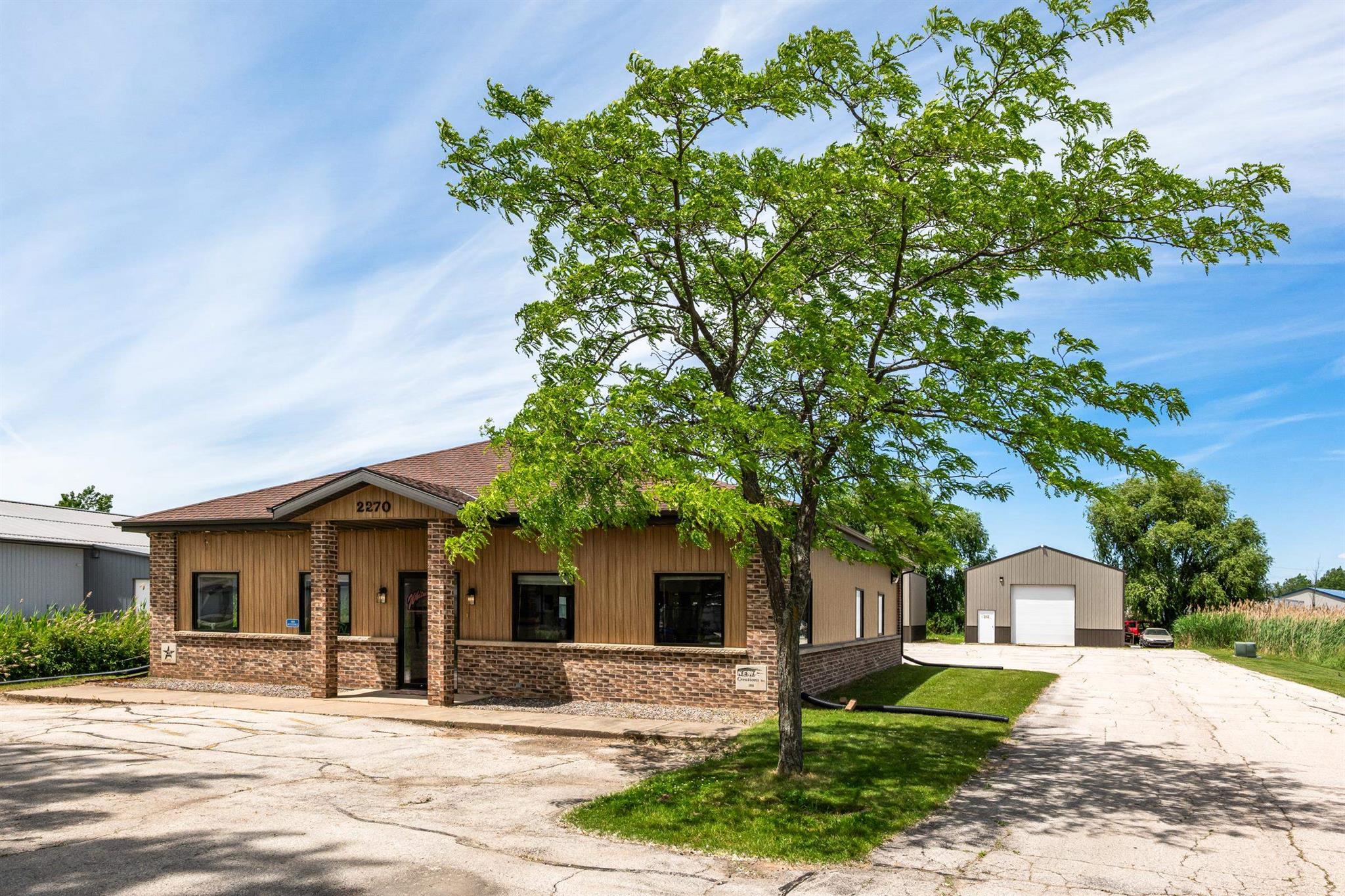 High-Quality Multi-Use Commercial Building in Howard - Image 31